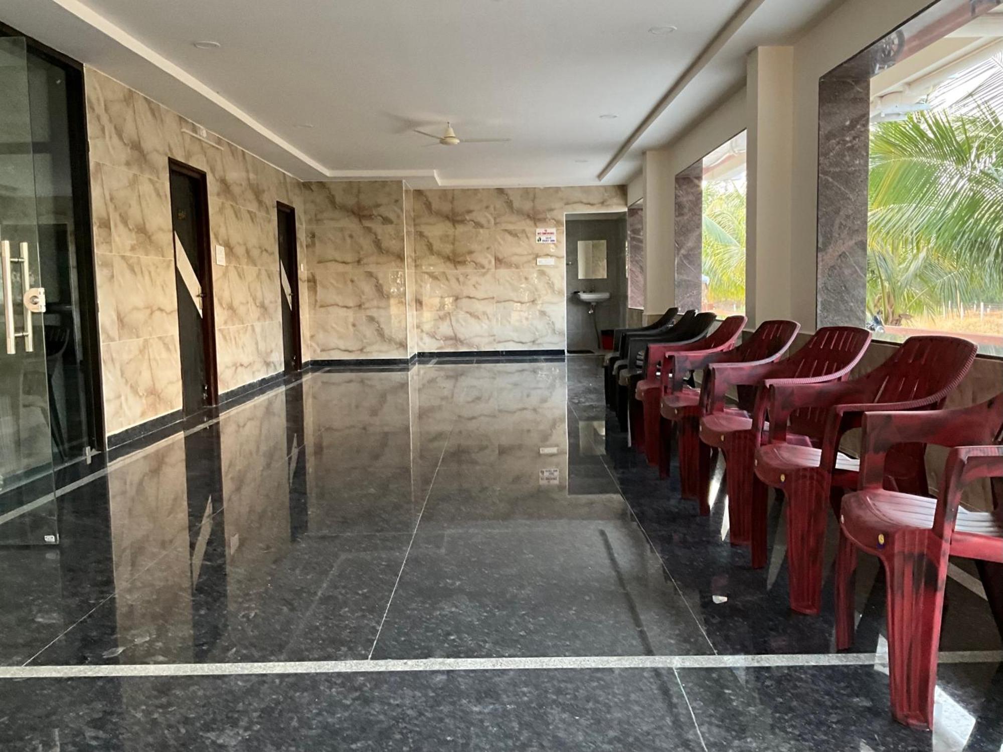 Mgr Residency Villa Srikalahasti Bagian luar foto